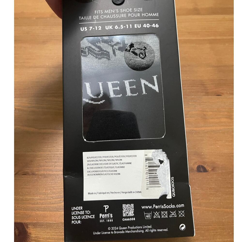 Queen Knit Crew Socks 3 Pairs NEW in Box Perri's Mens Black Work Music Band Gift - Picture 7 of 11
